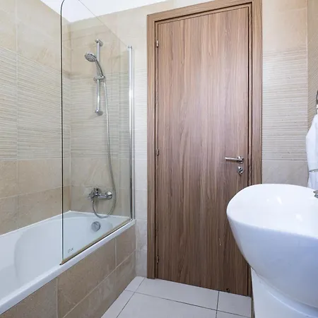 Downtown 2 Bedroom Penthouse