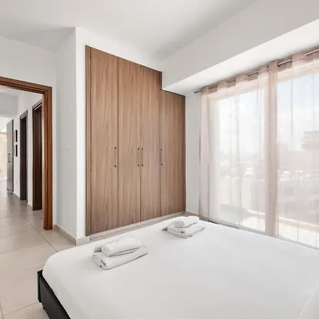 Downtown 2 Bedroom Penthouse