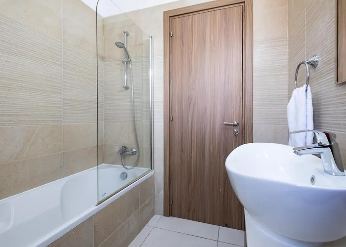 Downtown 2 Bedroom Penthouse