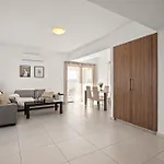 Downtown 2 Bedroom Penthouse Lárnaca
