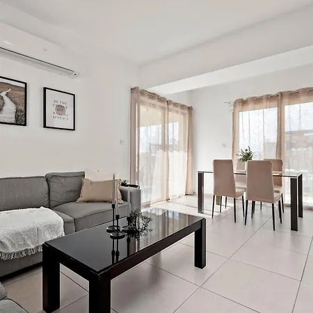 Downtown 2 Bedroom Penthouse Larnaka