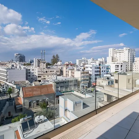 Downtown 2 Bedroom Penthouse *